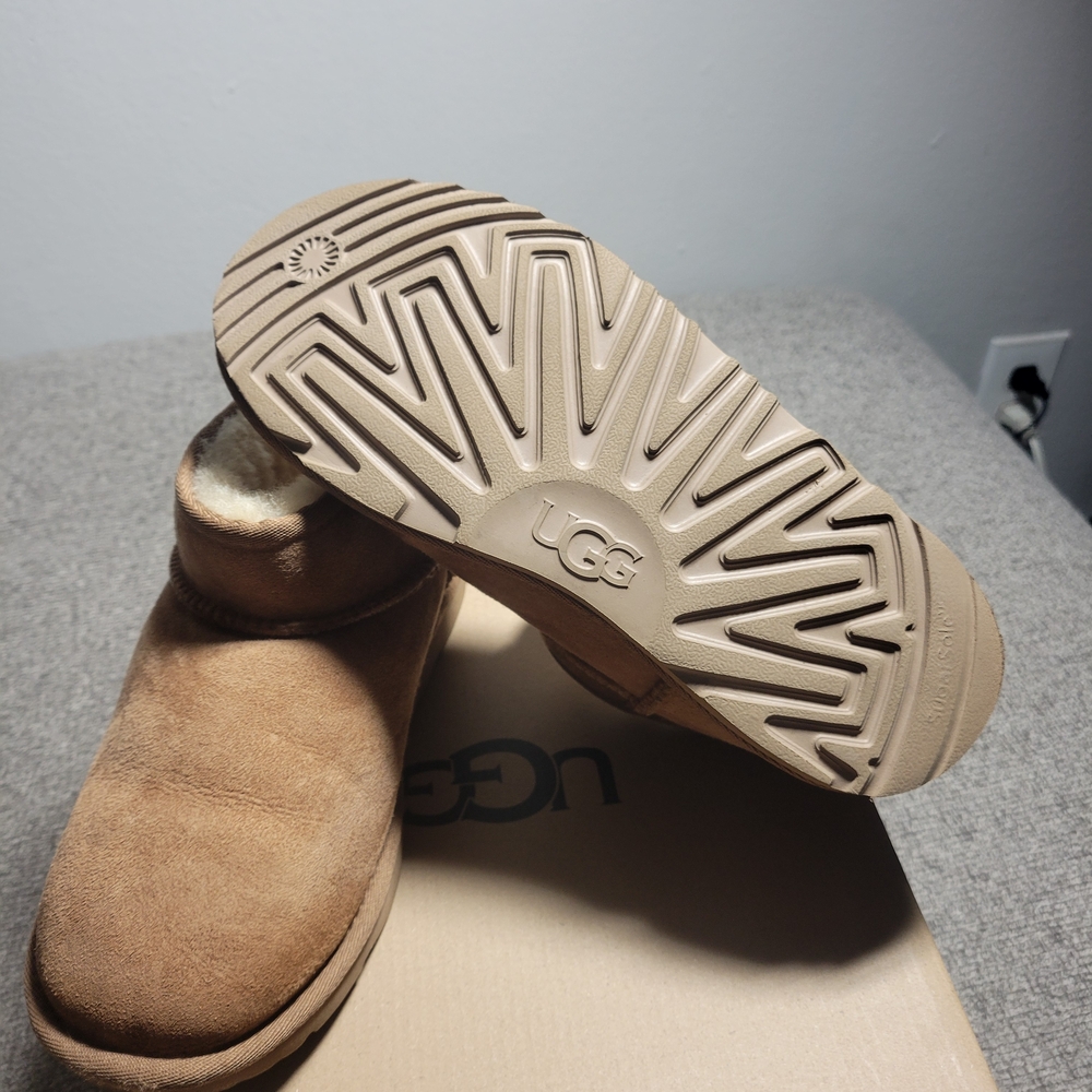 UGG Tan Suede Shearling Boots - Picture 5 of 9
